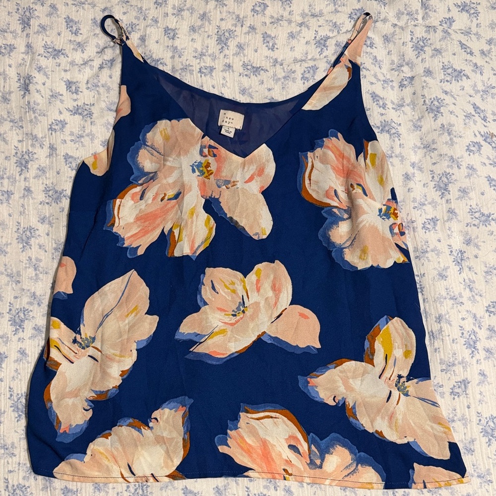 A new day size large blue Floral V-Neck Camisole with Blush-Peach Blooms